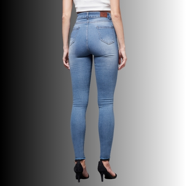 Women Blue Skinny Fit High-Rise Mildly Distressed Light Fade Stretchable Jeans